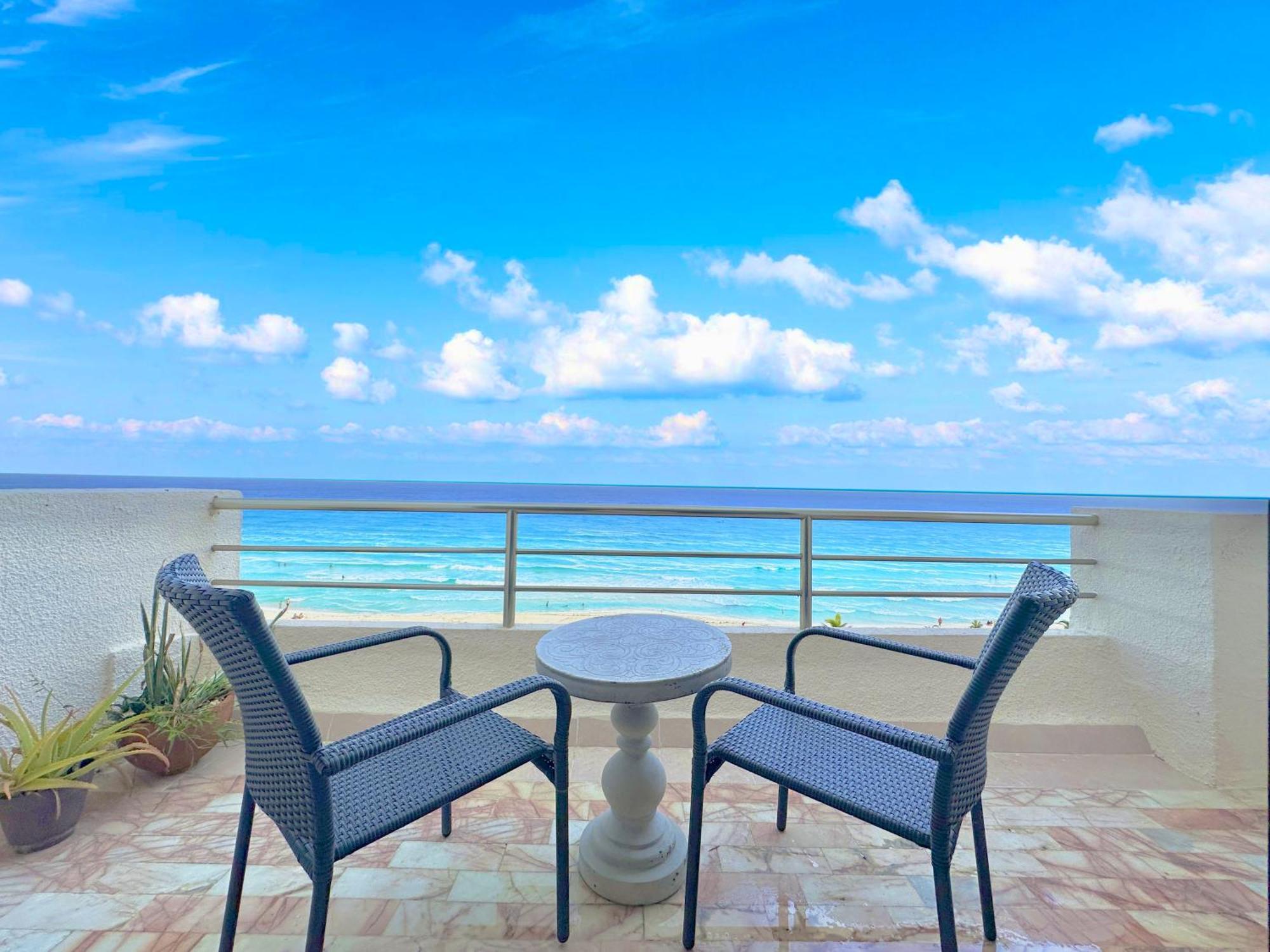 Villas Marlin By Andiani Travel Cancun Exterior photo